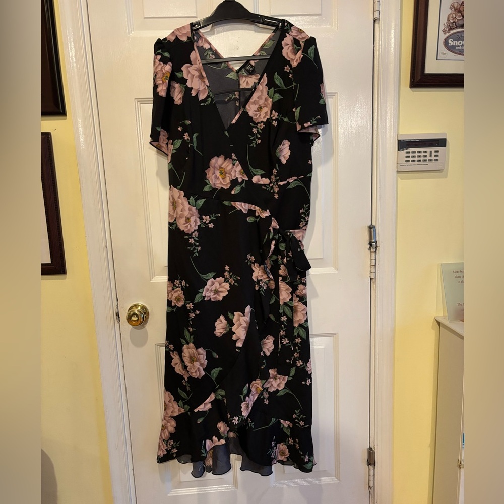 SHIEN Floral Black floral wrap around Dress